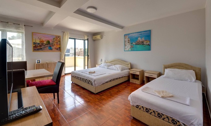 Meljine Apartment | Holiday apartment Meljine for 1 - 4 persons - Holiday apartment in one or multi-family house