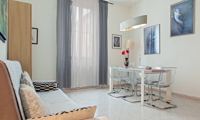 Livorno Apartment | Holiday Apartment 'MeM I Navicelli' with Highspeed Wi-Fi