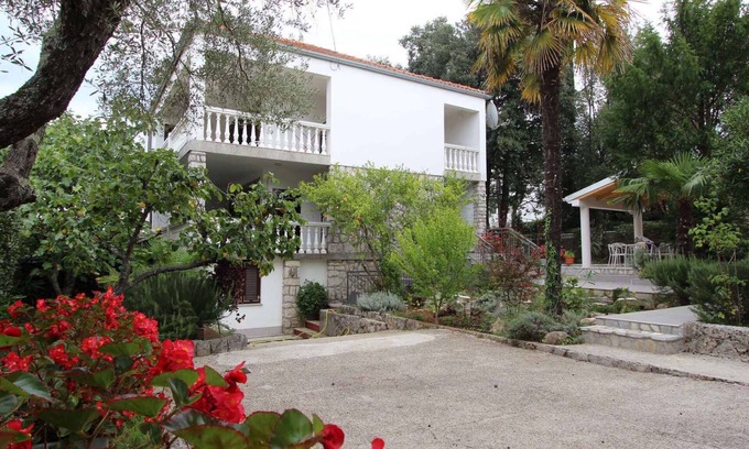 Milcetici Apartment | Holiday apartment mit Klimaanlage und Balkon