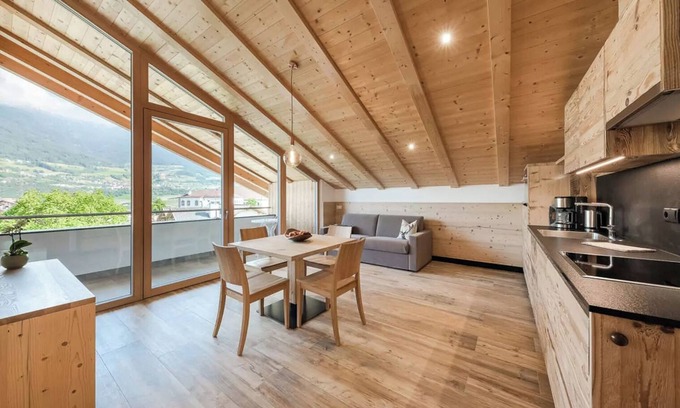 Gudon Apartment | Holiday Apartment 'Natur Suite Edelweisshof Tony' with Mountain View, Shared Garden & Wi-Fi