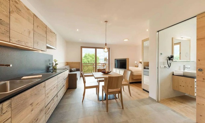 Gudon Apartment | Holiday Apartment 'Natur Suite Edelweisshof Ferdi' with Mountain View, Garden & Wi-Fi