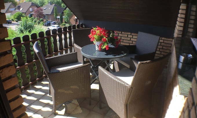 Sterkrade-Nord Apartment | Holiday apartment Oberhausen for 1 - 4 persons with 2 bedrooms - Row house