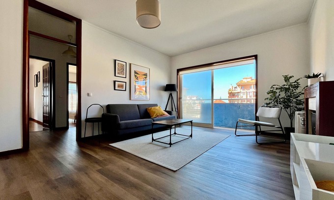 Cortegaca Apartment | Holiday Apartment "Onda Beach House" with Sea View, Shared Pool & Wi-Fi