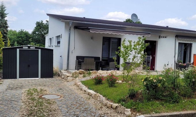 Muhr am See Apartment | Holiday Apartment "P Und P Deluxe" with Private Terrace & Wi-Fi