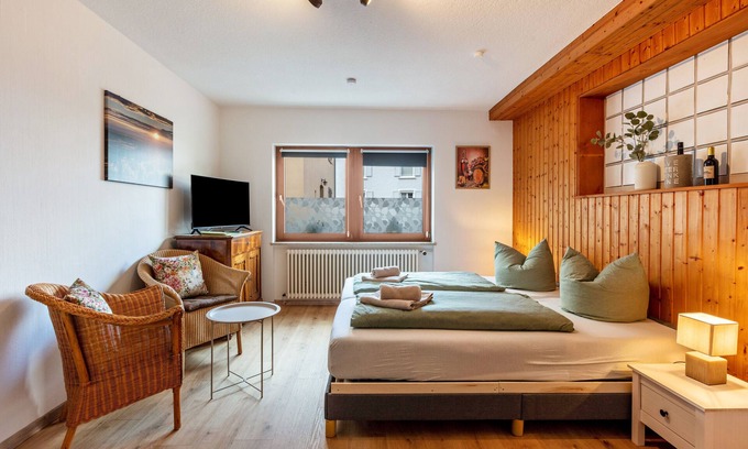 Britzingen Apartment | Holiday Apartment 'Pinot Noire' with Wi-Fi