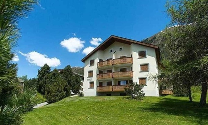 Pontresina Apartment | Holiday apartment Pontresina for 1 - 6 persons with 3 bedrooms - Holiday apartment