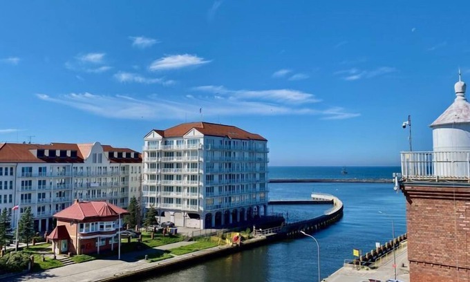 Darlowko Apartment | Holiday apartment right next to the beach Darłówko