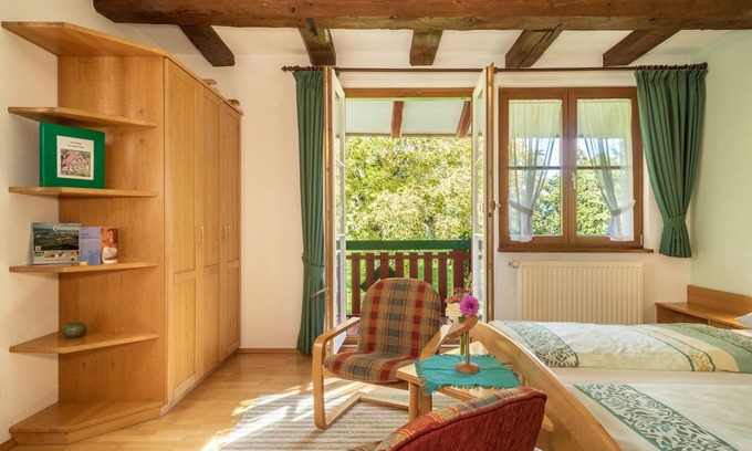 Owingen Apartment | Holiday Apartment "Risthof 2" with Shared Garden, Sauna and Playground
