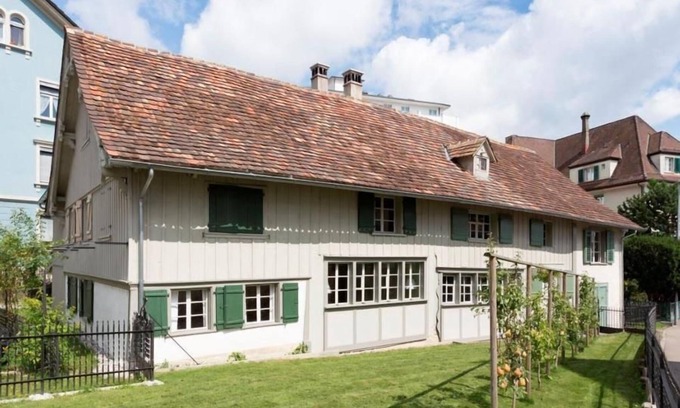 Romanshorn Apartment | Holiday apartment Romanshorn for 1 - 4 persons with 2 bedrooms - Historical building