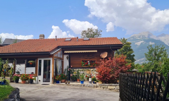 Leuk Apartment | Holiday apartment Susten for 1 - 4 persons with 2 bedrooms - Holiday apartment
