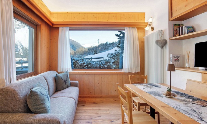 Valdidentro Apartment | Holiday Apartment "Tra-Monti E Mare" with Mountain View, Private Terrace & Sauna