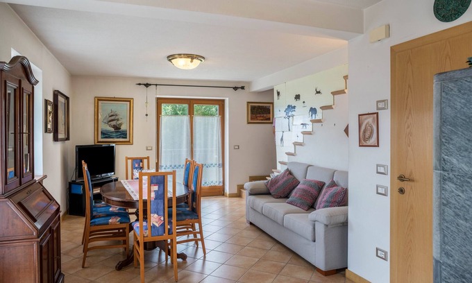 Lamon Apartment | Holiday Apartment "Villa Fiore" with Mountain View, 2 Private Terraces & Wi-Fi