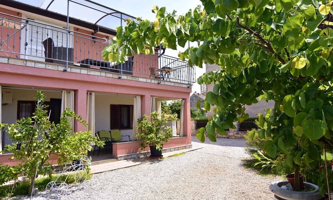 Đuba Apartment | Holiday apartment with air conditioning