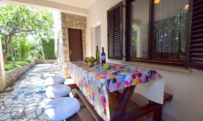 Municipality of Omisalj Apartment | Holiday apartment with terrace