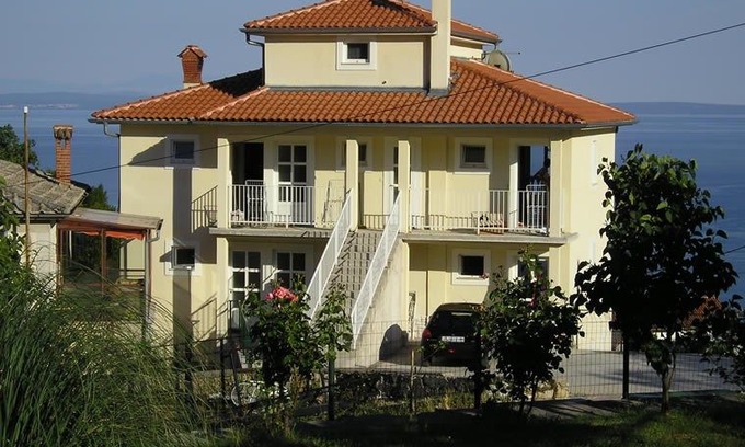 Opatija Apartment | Holiday apartment with air conditioning and sea view