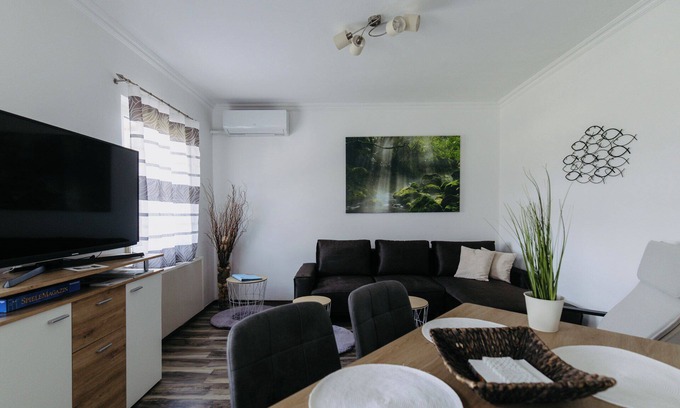 Oberdorf im Burgenland House | Holiday Home 'Graf's Landhaus' with 2 Bedrooms, Covered Terrace and Fenced Garden
