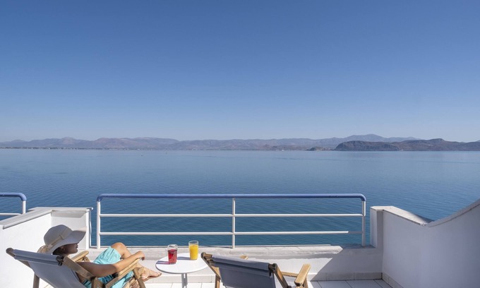 Kiveri Apartment | Holiday beach Studio, Unique sea view balcony, near Nafplio, Mycenae, Epidaurus