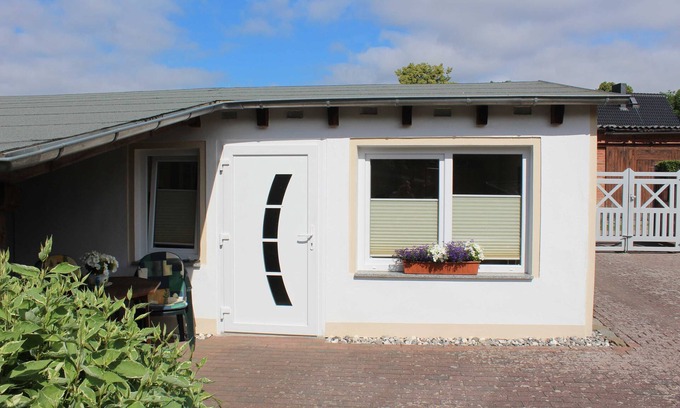 Wolgast Apartment | Holiday bungalow water lily