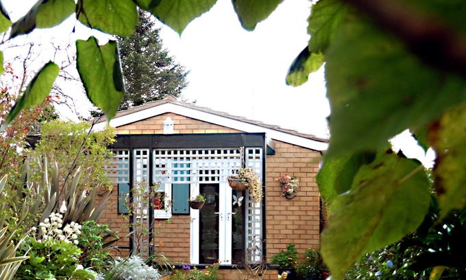 Neston Cottage | Holiday Cottage - The Villa in Neston
