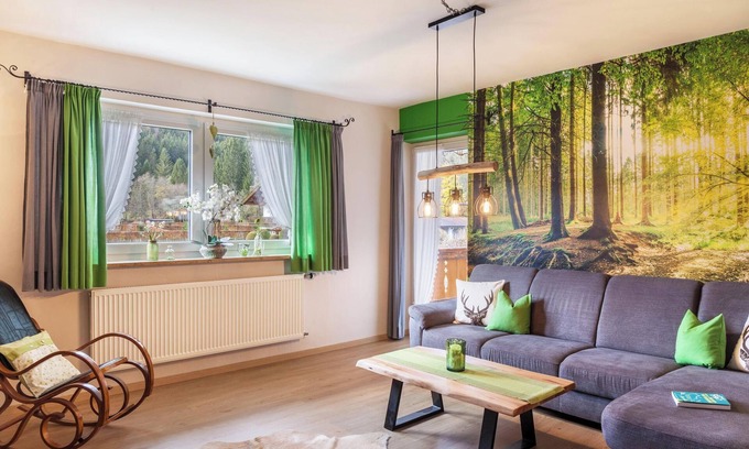 Sonnenbichl Apartment | Holiday Apartment Waldruhe with Balcony, Mountain View & Wi-Fi