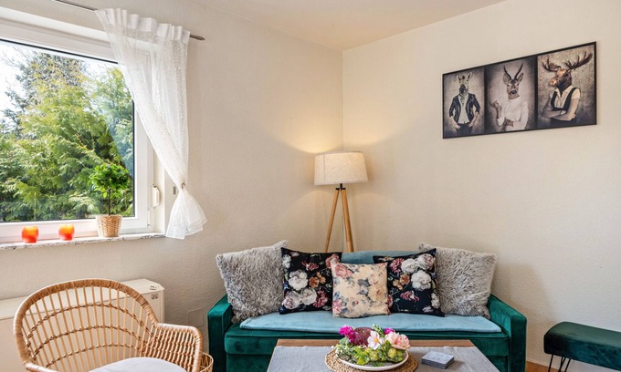 Goldlauter House | Holiday Home 'Konrad' with Private Terrace and Wi-Fi