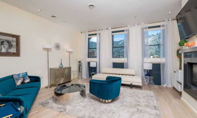 Ketchum Condo | Holiday Getaways Available! Chic Condo in Downtown Ketchum with Fire Pit & Mountain Views