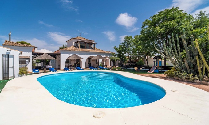 Marchena Cottage | Holiday Home La Perla