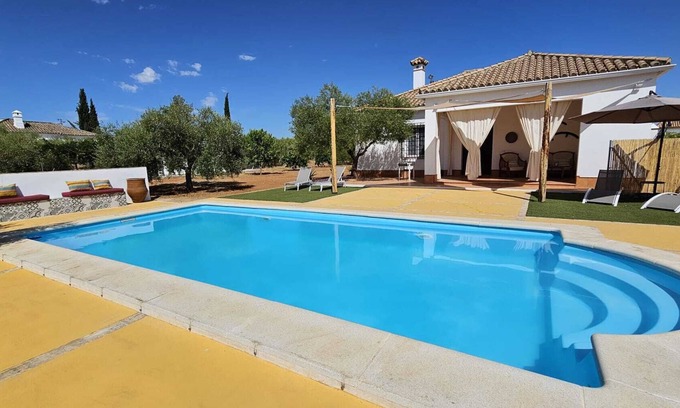 Marchena Cottage | Holiday Home La Alquería de los Pájaros