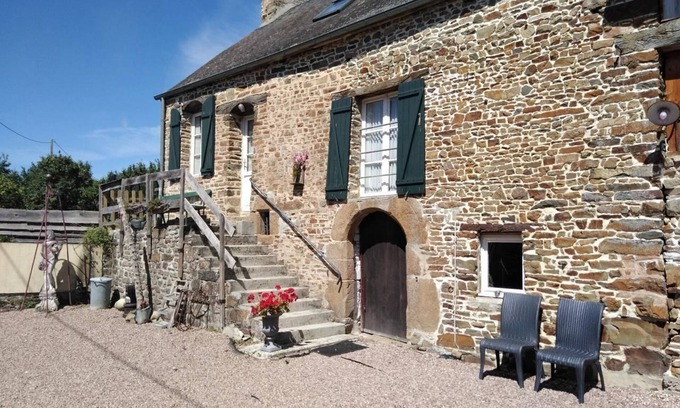 Menil-Vin House | Holiday house Putanges Pont Écrepin for 1 - 8 persons with 4 bedrooms - Detached holiday house