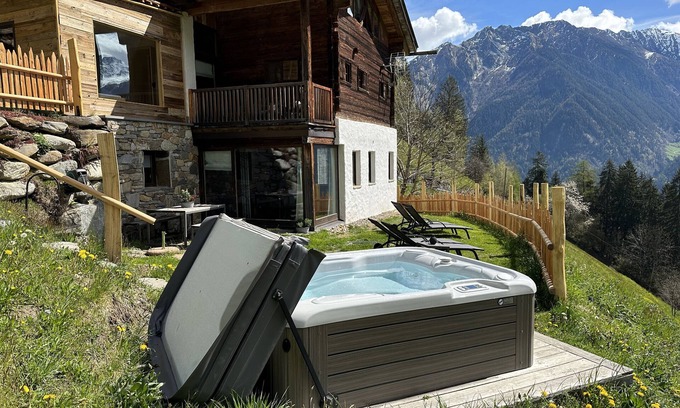 San Martino in Passiria Ski Chalet | Holiday Home “ Bergsuite” with Mountain View, Balcony, Garden & Wi-Fi