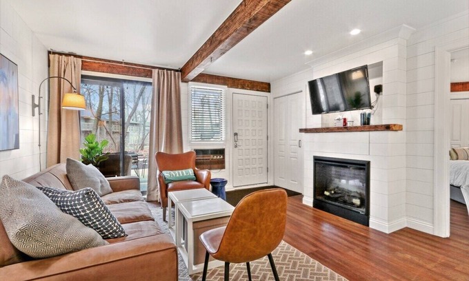 Fontana Condo | Holiday Hideaway at Abbey Springs |Beautifully Renovated |Patio & Deck |Pool |Beach |Clubhouse |Golf