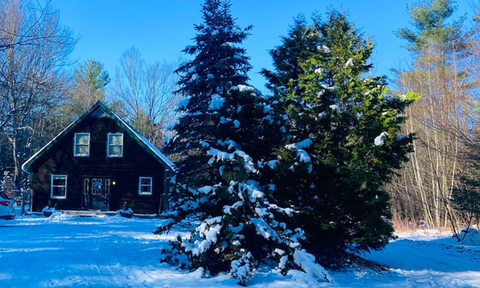 Morrisville House | Holiday Hideaway on the Stowe / Morristown Border - Dog and Kid Friendly!