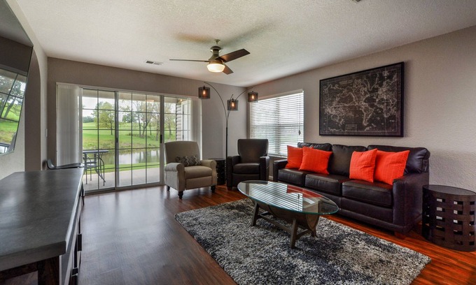 Branson Condo | Holiday Hills Lakeview Condo - Pet Friendly