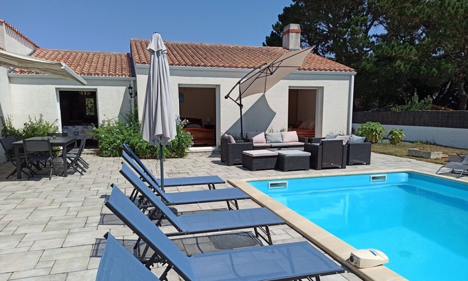 Noirmoutier-en-l'Ile House | Holiday Home near the Beach Sableaux