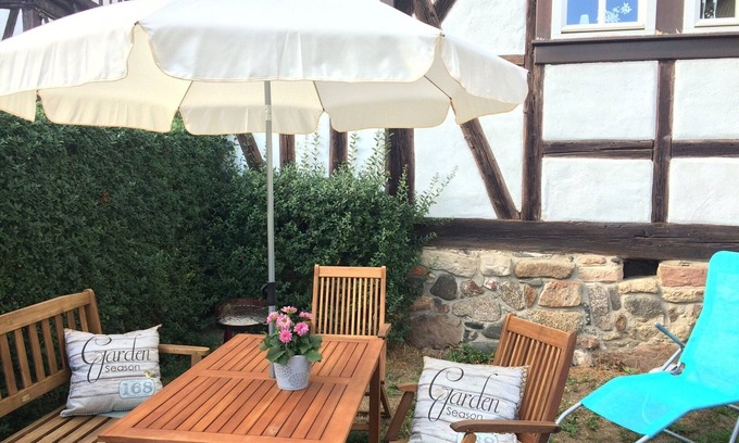 Trusetal House | Holiday Home 'An Der Truse' with Shared Terrace, Private Garden and Wi-Fi