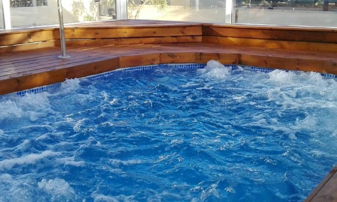 Caravaca de la Cruz House | Holiday Home 'Noguericas 1' with Mountain View, Shared Pool and Wi-Fi