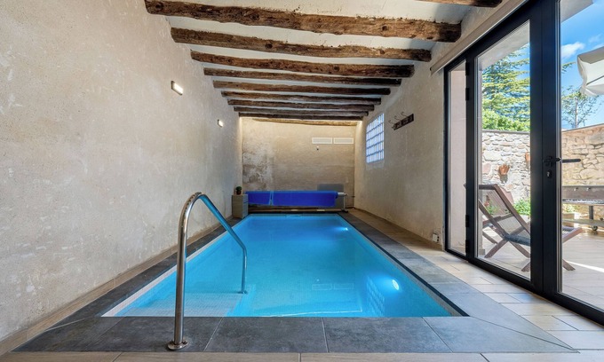 Rocafort de Queralt House | Holiday Home 'Arassa Casa Rural' with Private Terrace, Wi-Fi and Air Conditioning