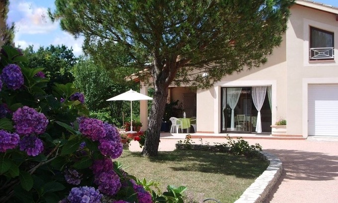 Esclassan-Labastide House | holiday home "As Pradets"