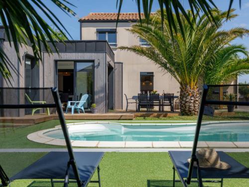 Saint-Brevin-les-Pins House | Holiday Home Villa Sunset by Interhome