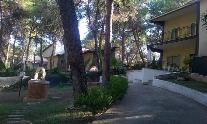 Castellaneta Marina House | holiday home between the sea and the pinewood