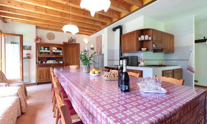 Cison di Valmarino House | Holiday Home in Cison with Mountain Views