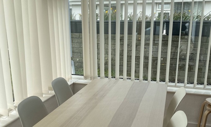 Sennen House | Holiday home 10 minutes from the beach