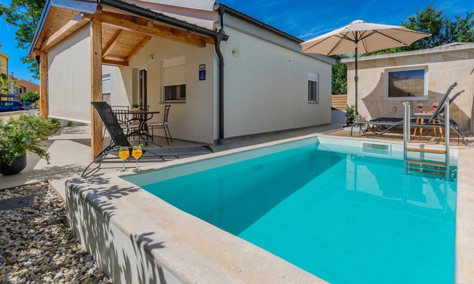 Privlaka Villa | Holiday home | 4-6 persons | Private pool