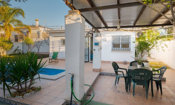 La Rinconada House | Holiday Home "Anexo de Invitados" with Private Pool & A/C