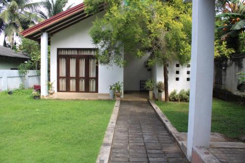 Minuwangoda House | Holiday Home Asgiri Walpola Gampaha