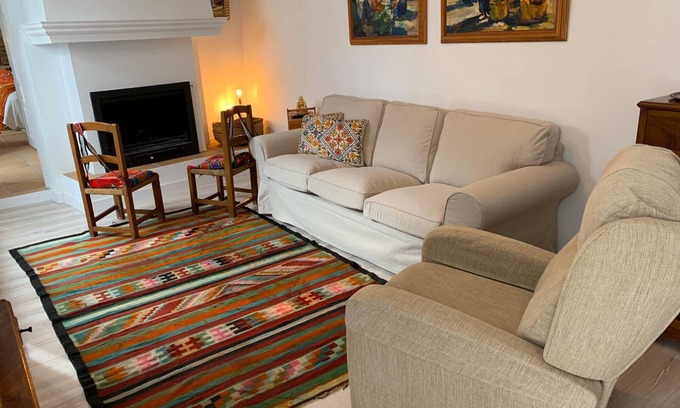 Galera House | Holiday Home “Astarte House 12pax” with Garden & Terrace