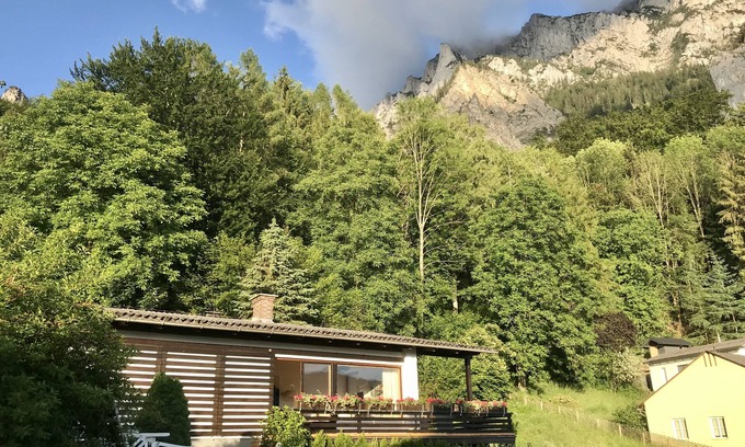 Gmunden House | Holiday Home at Lake Traunsee
