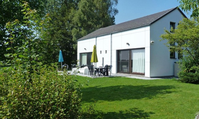 Buetgenbach House | Holiday Home Au bord du Lac 2 by Interhome