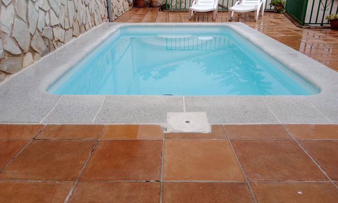 Santa Elena House | Holiday Home 'Batalla Navas de Tolosa' with Mountain View, Pool & Wi-Fi