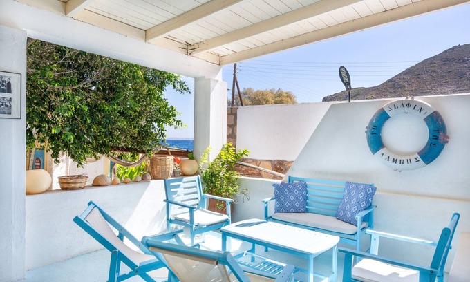 Patmos House | Holiday Home 'Beachfront Lampis Dolphin 2' with Sea View, Wi-Fi and Air Conditioning
